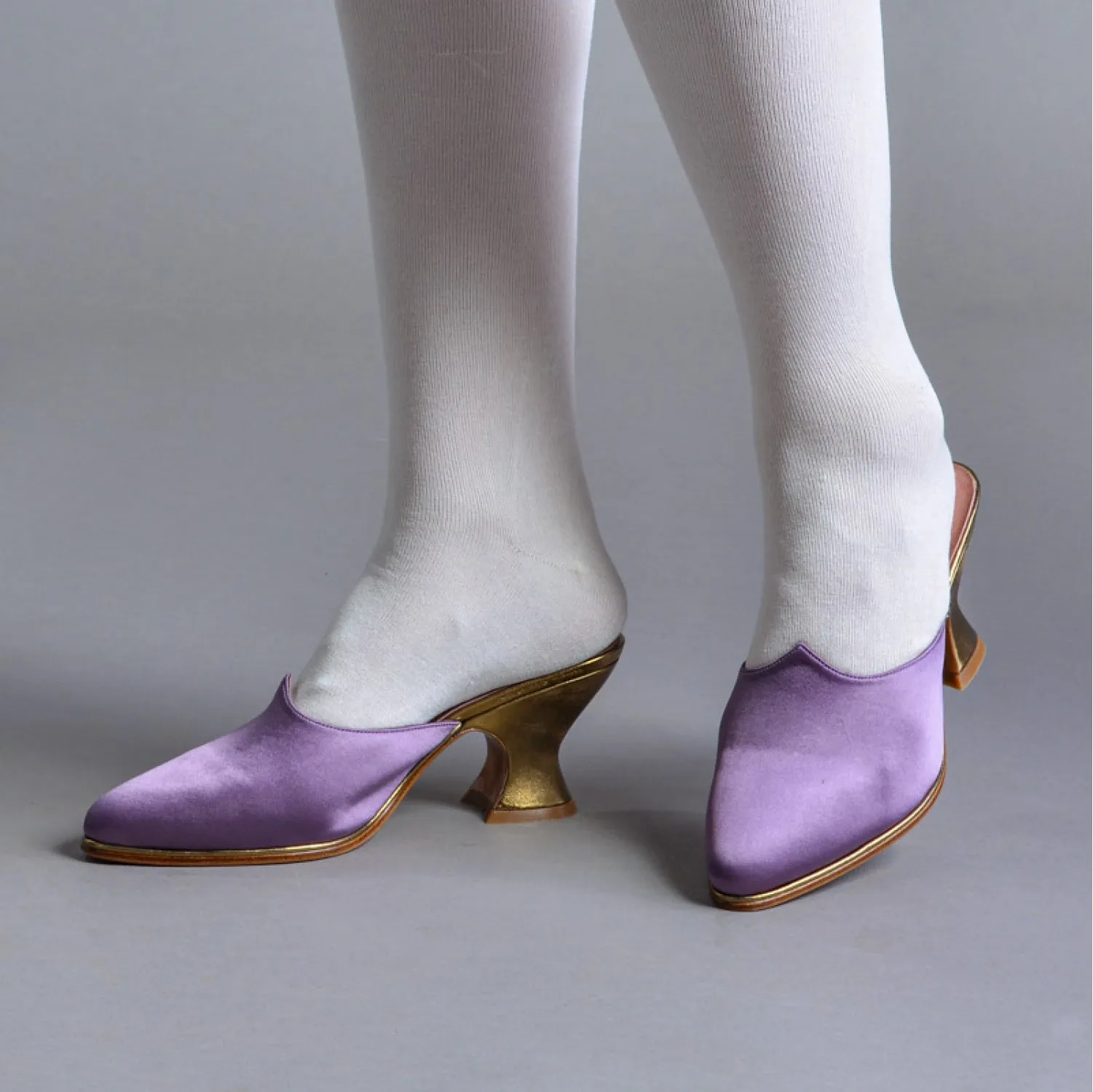 Charlotte Women's 18th Century Mules (Dusty Purple)