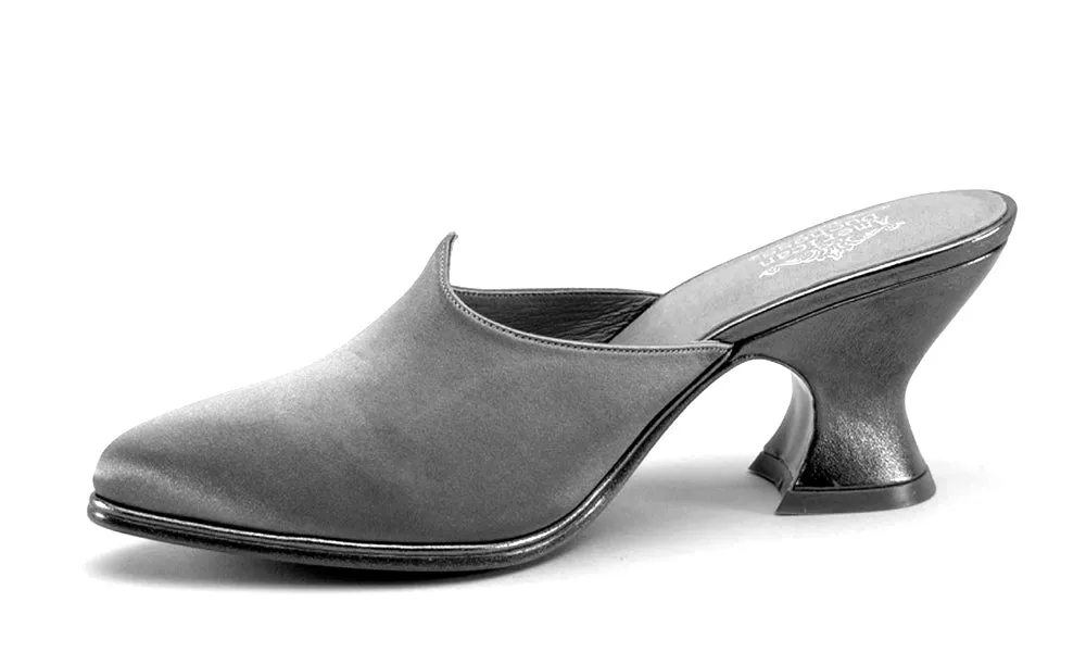 Charlotte Women's 18th Century Mules (Dusty Purple)
