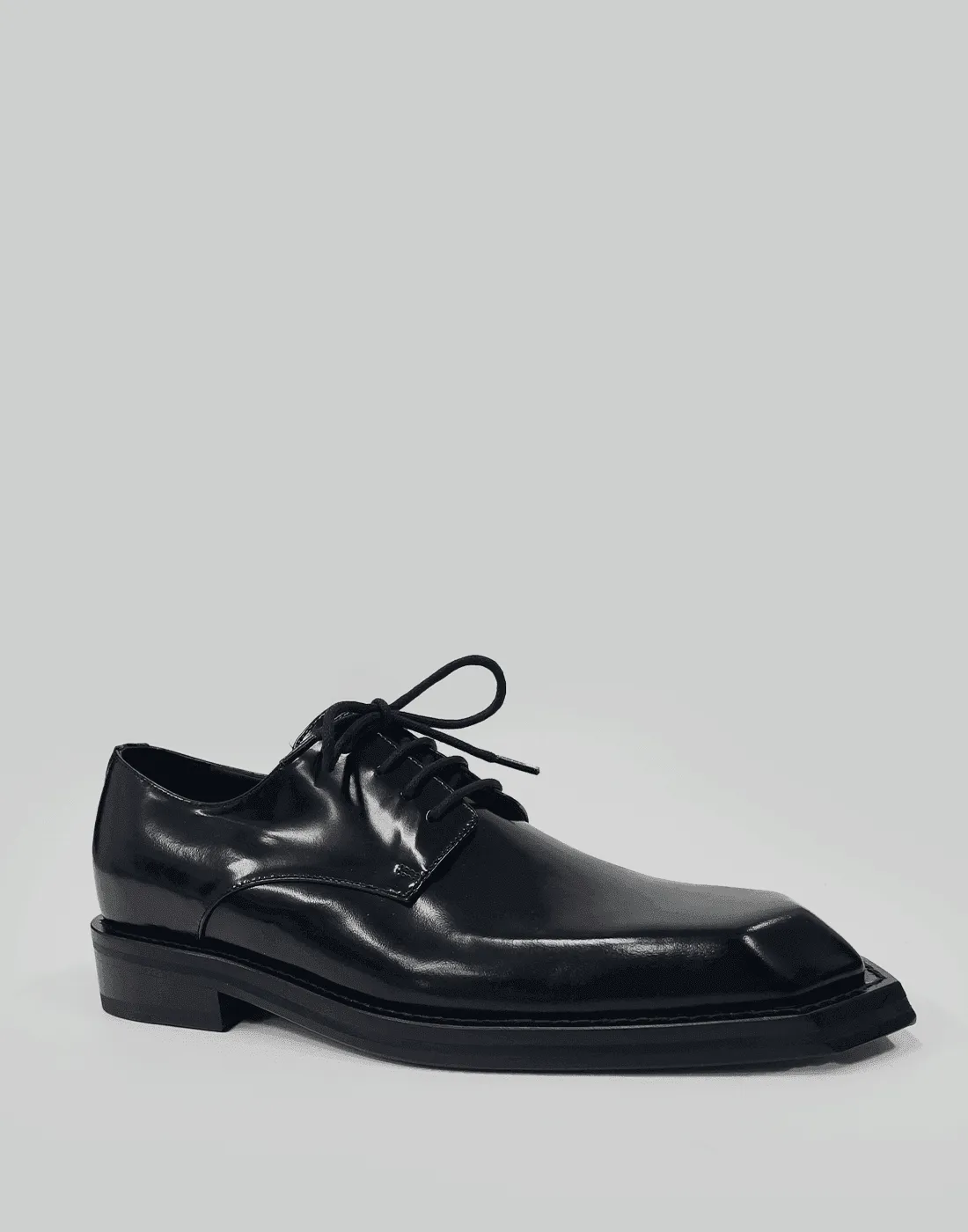CHIESEL TOE DERBY