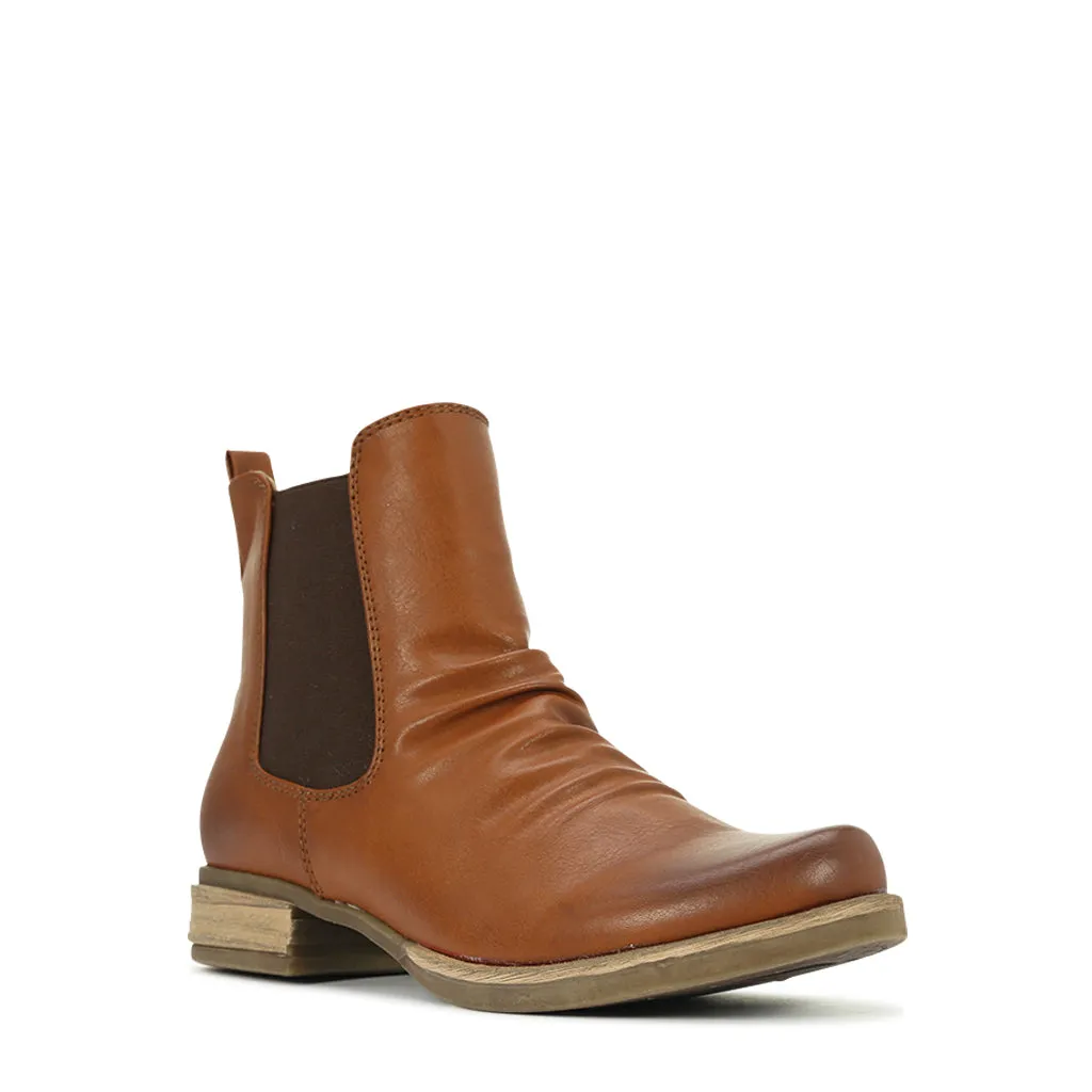 CORO1 VEGAN CHELSEA ANKLE BOOTS