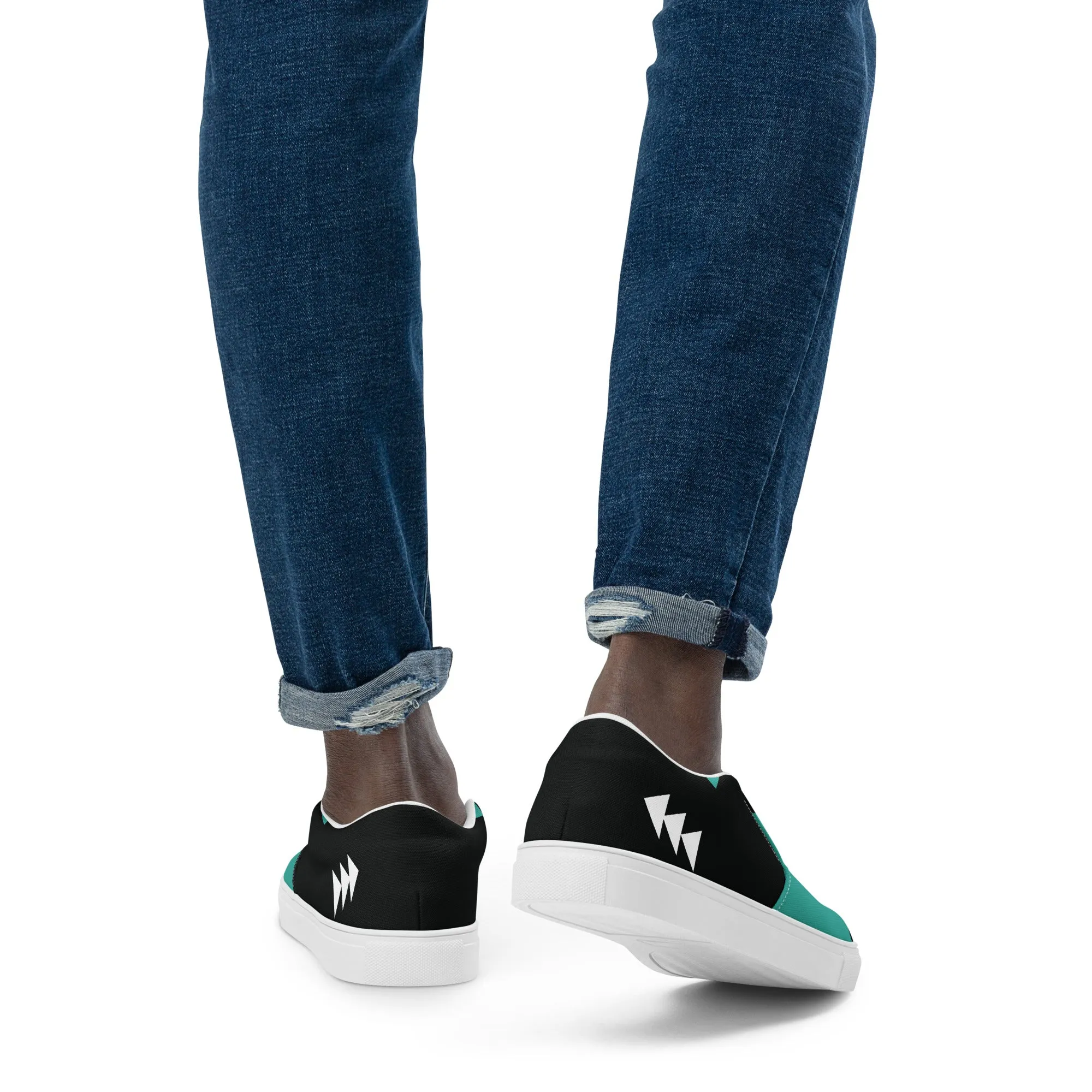 MISSING LINK Men’s Slip-On Canvas Shoes