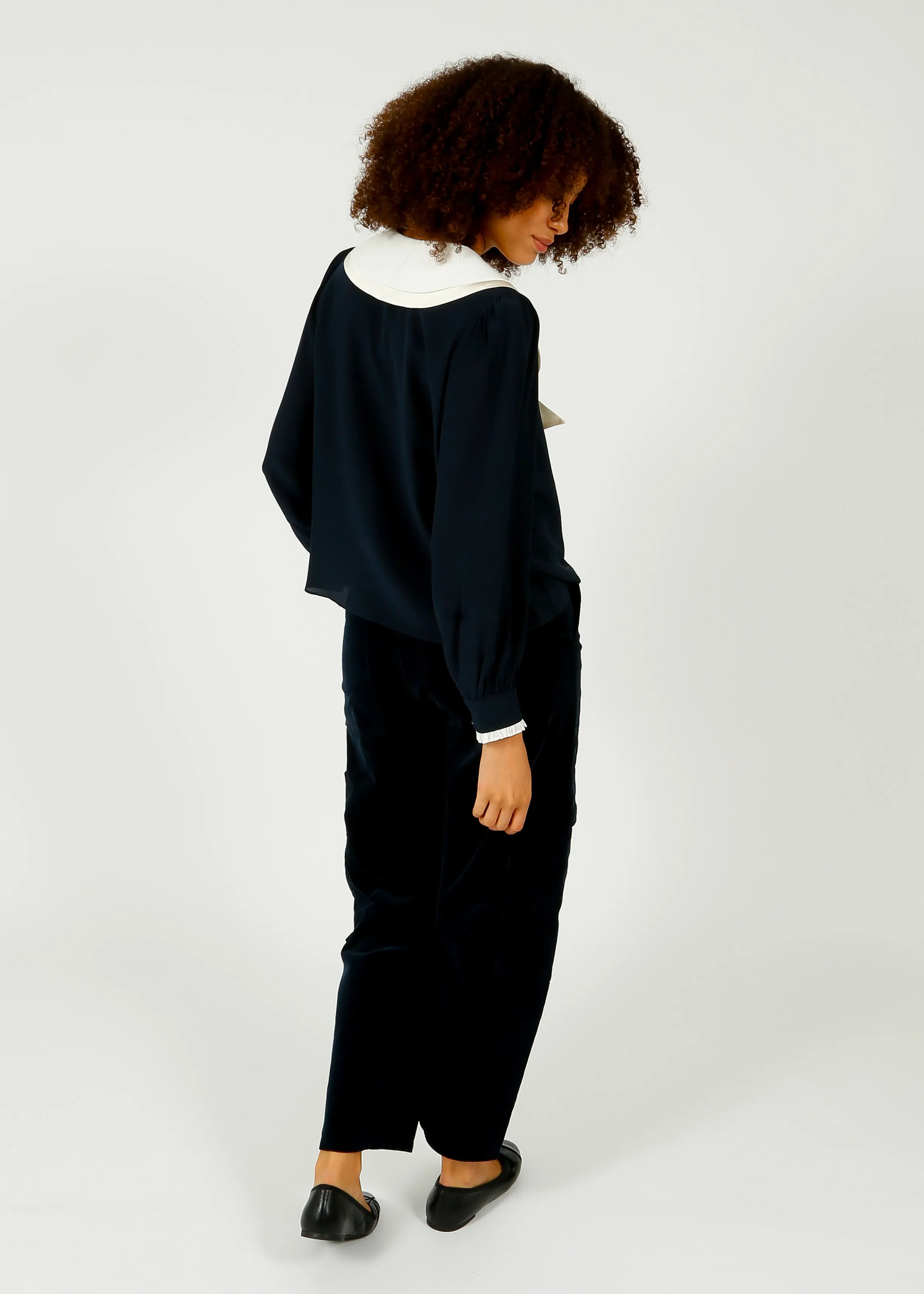 RIXO Elimer Top in Navy