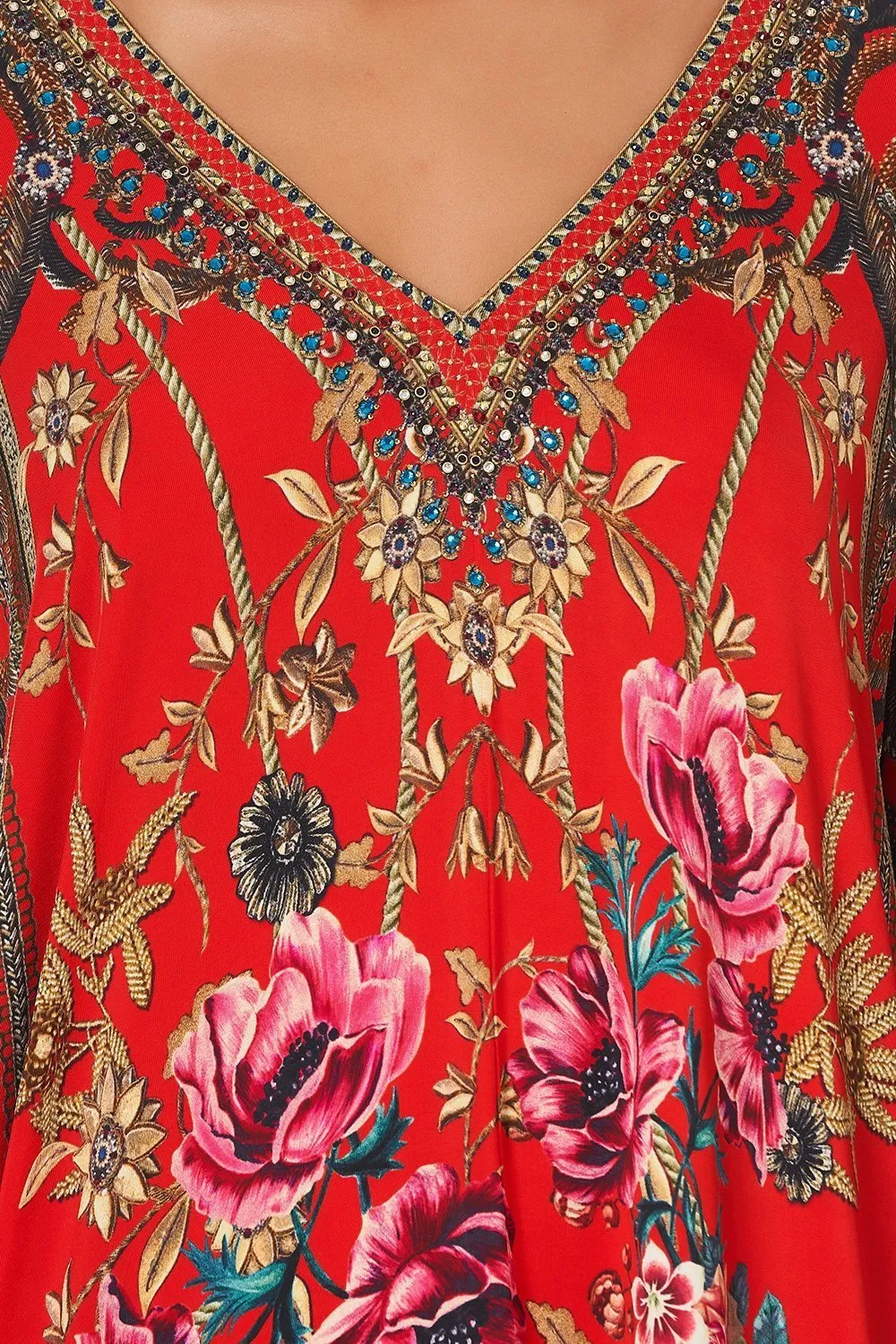 TWIST SLEEVE TUNIC AND THE QUEEN WORE RED